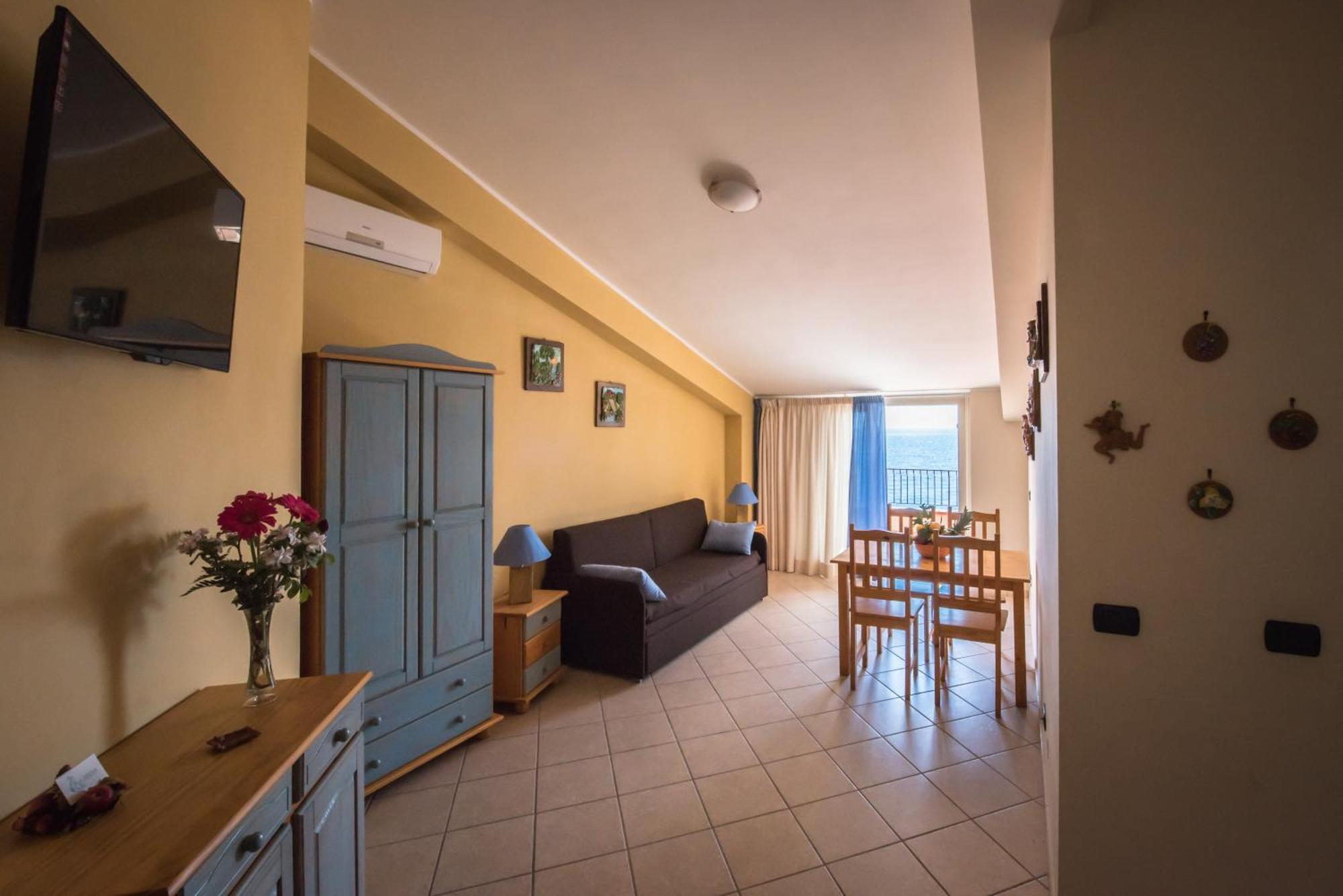 B&B La Sirena Santa Teresa Di Riva Dış mekan fotoğraf