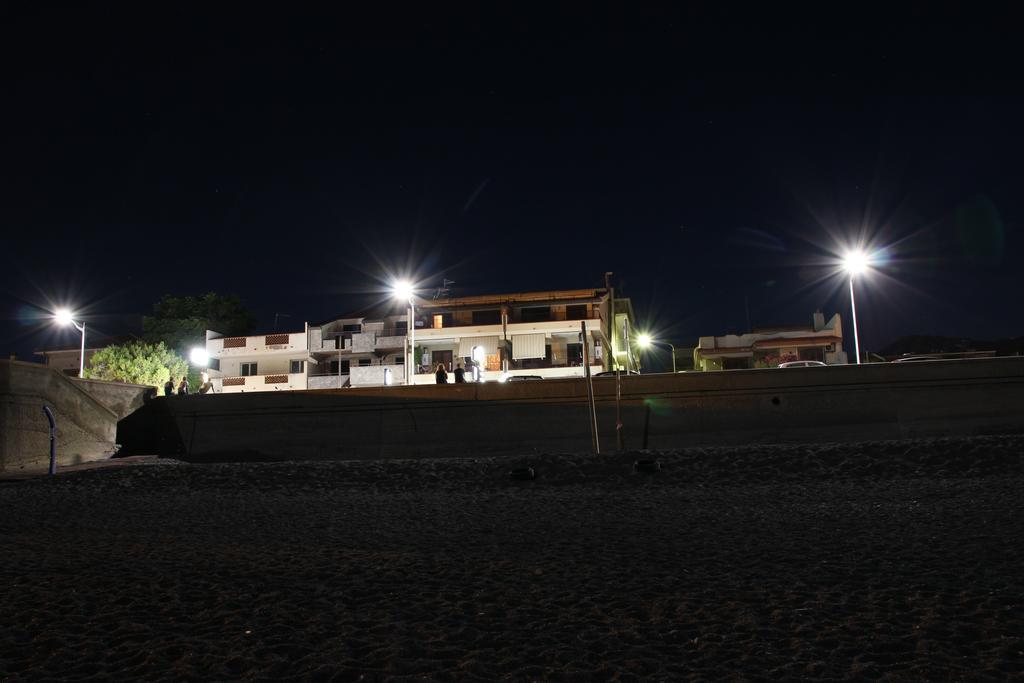 B&B La Sirena Santa Teresa Di Riva Dış mekan fotoğraf