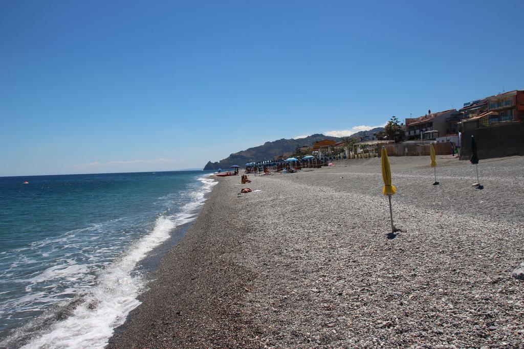 B&B La Sirena Santa Teresa Di Riva Dış mekan fotoğraf