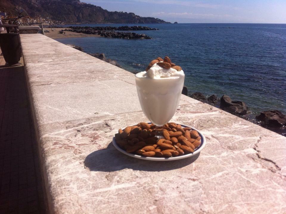 B&B La Sirena Santa Teresa Di Riva Dış mekan fotoğraf